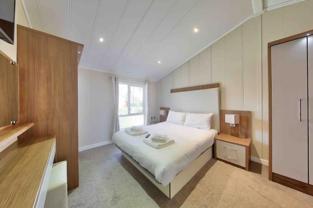 New Forest Lodge - 194 No Pets Fordingbridge Extérieur photo